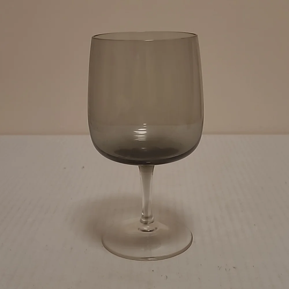 Set of 4 Beautiful Smoke Gray Stemware